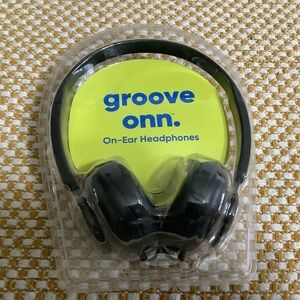 Headphone NWT